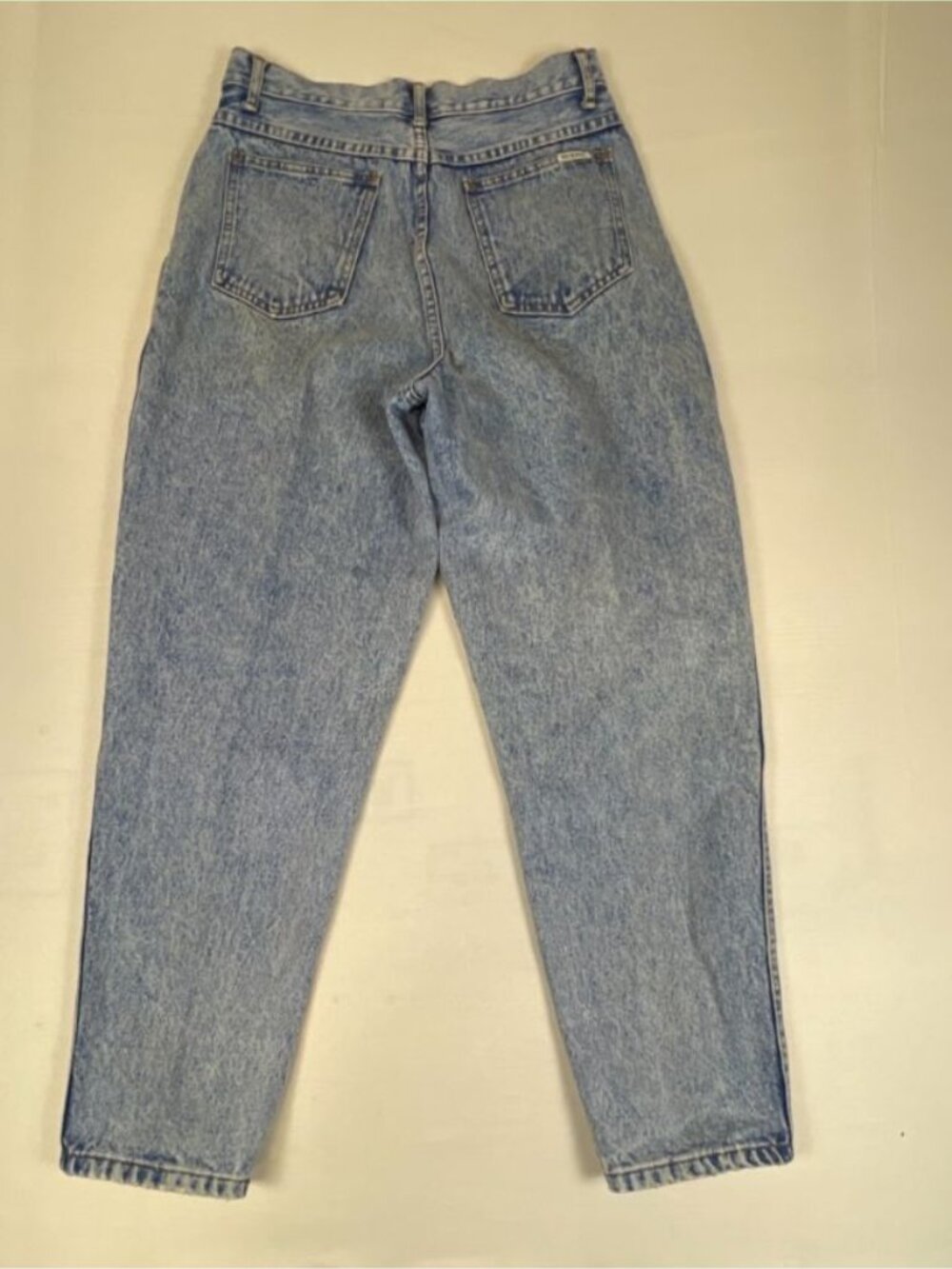 Vintage Bill Blass Petites Women's 10P High Waist Acid Wash Pleated Mom Jeans
